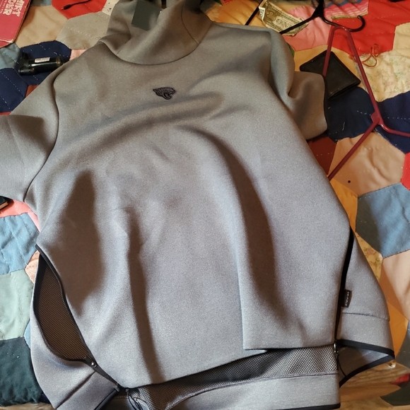 Jacket - Picture 7 of 7